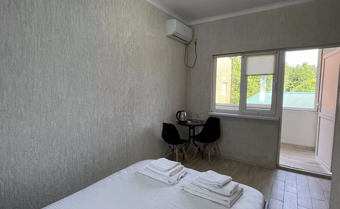 Стандарт с совместной кроватью. Гостевой дом "Алхыд". Пицунда