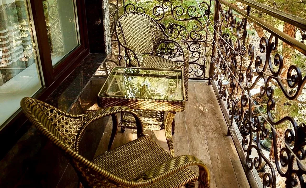 Люкс однокомнатный с балконом. Гостевой дом Ника Премиум. Геленджик