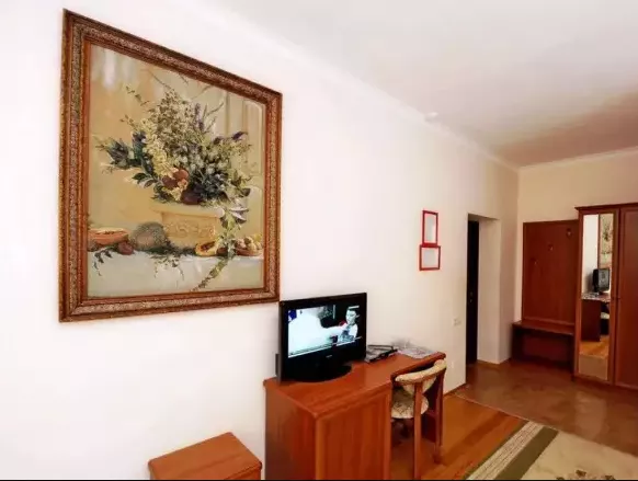 «Дружба». Отель «Каприз». Домбай-гостиницы