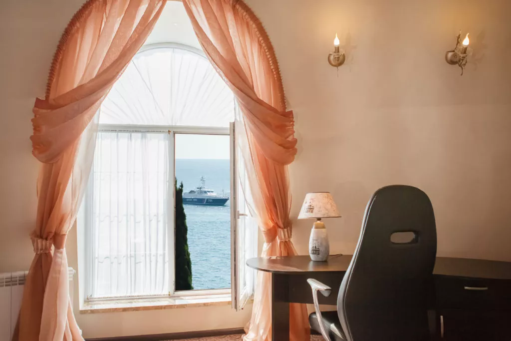 Апартаменты с видом на море. Отель Грейс Кипарис. Адлер Апартаменты с видом на море. Отель Грейс Кипарис. Адлер