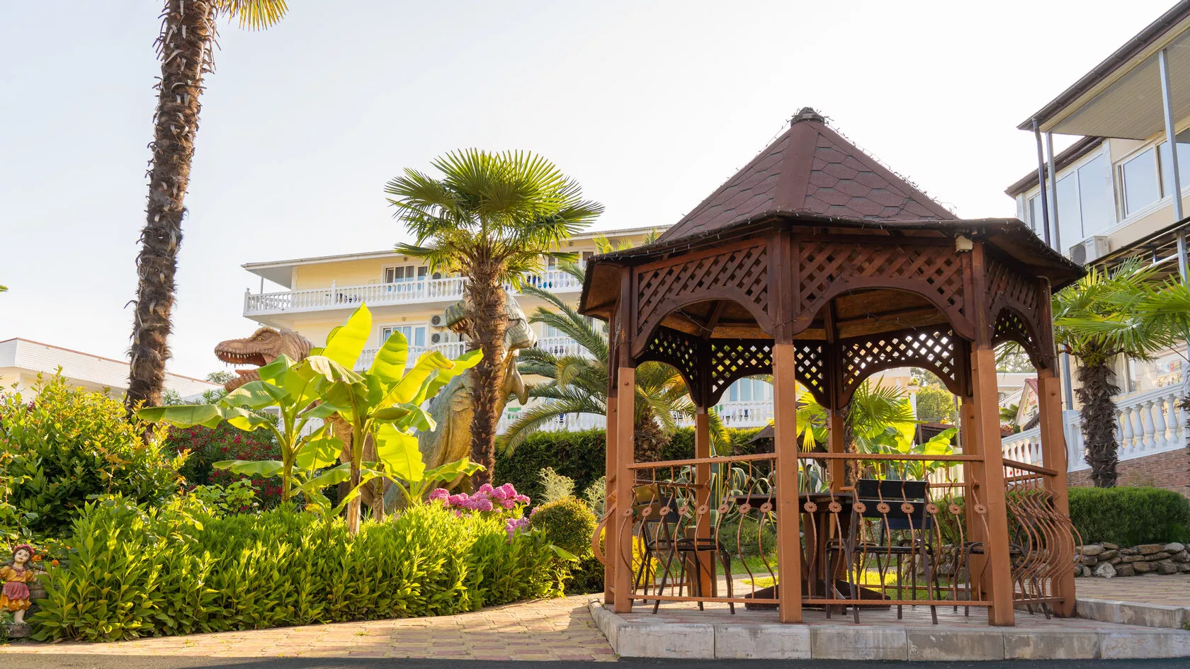 . Семейный парк-отель «Греция». Сочи