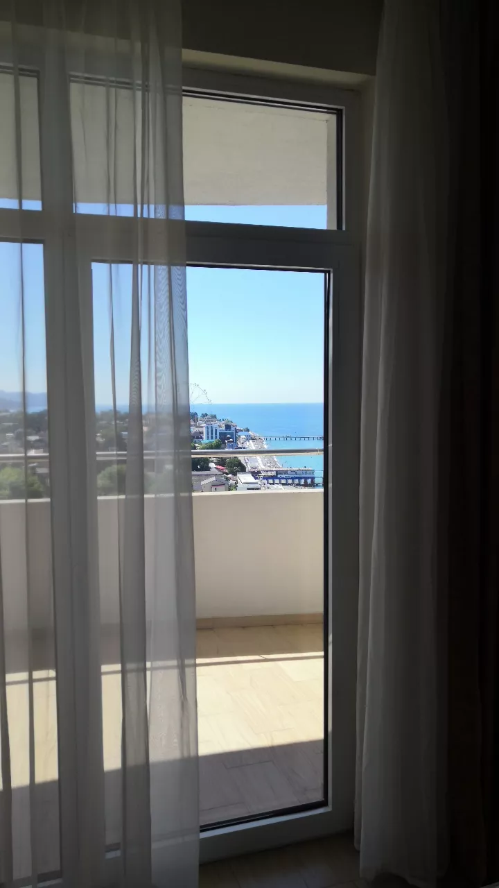 . Квартира в многоквартирном доме "С видом на море". Лазаревское