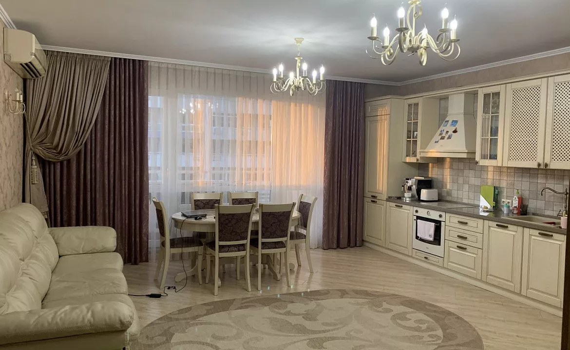 3 х комнатная под ключ. Квартира в многоквартирном доме Кирпичная 2/3. Адлер