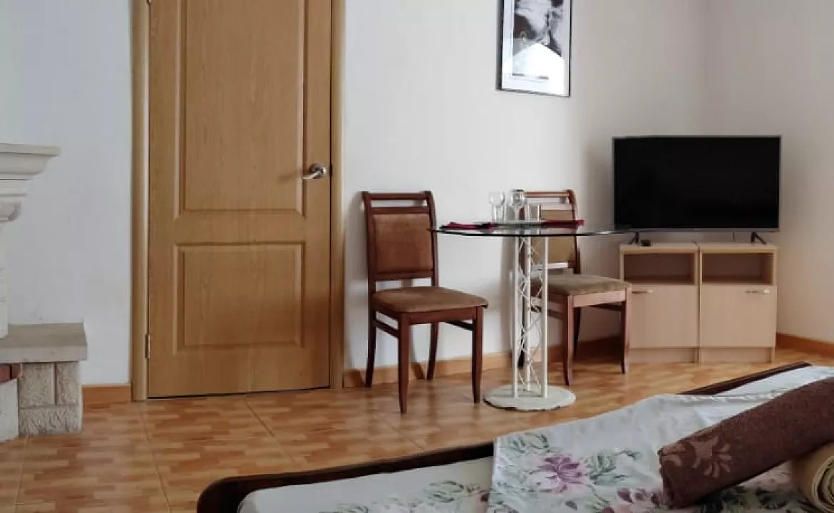 Семейный люкс. Эллинг Кипарис . Лоо