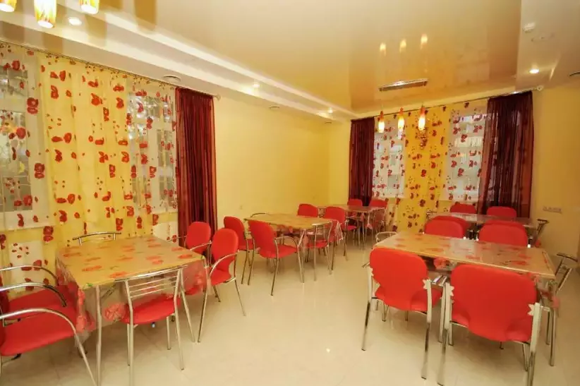 . Гостиница «Гранд Виктория». Домбай-гостиницы