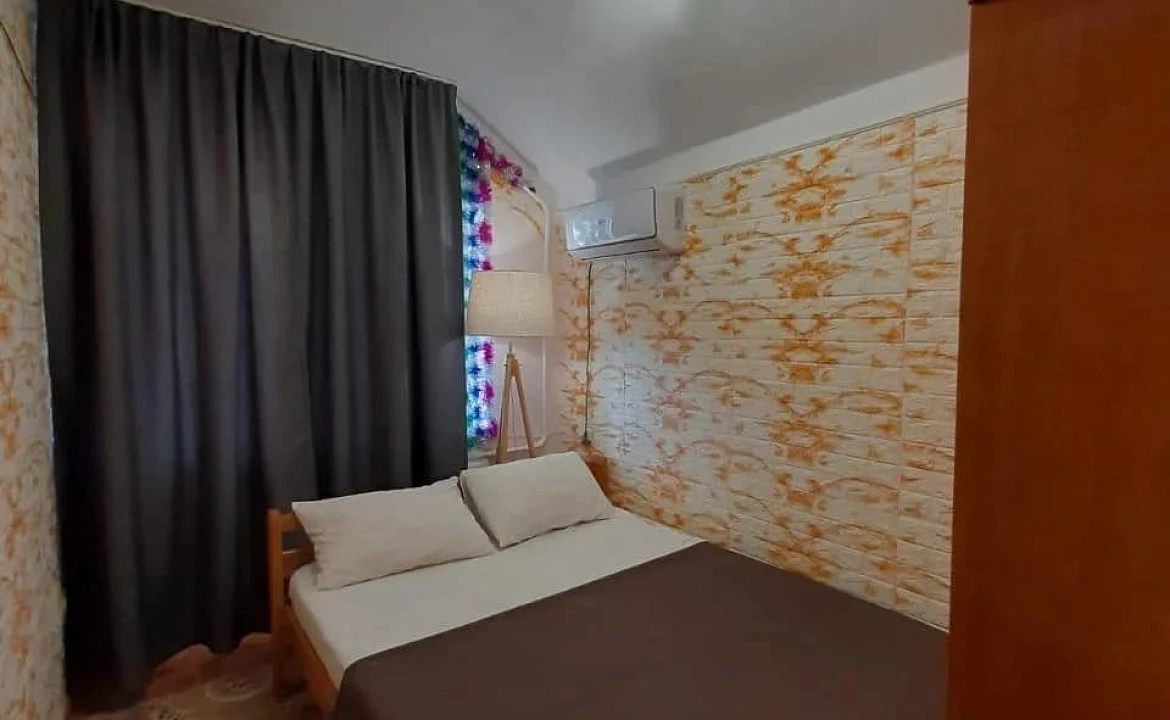 Двухместный номер люкс, от 1 до 2 гостей, двуспальная кровать, балкон, вид на море. Гостевой дом "Горная лаванда". Лазаревское