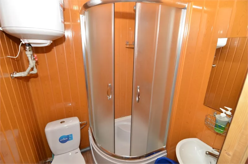 2-местный мансардный (с раздельными кроватями)	. Вилла «Виола». Алушта