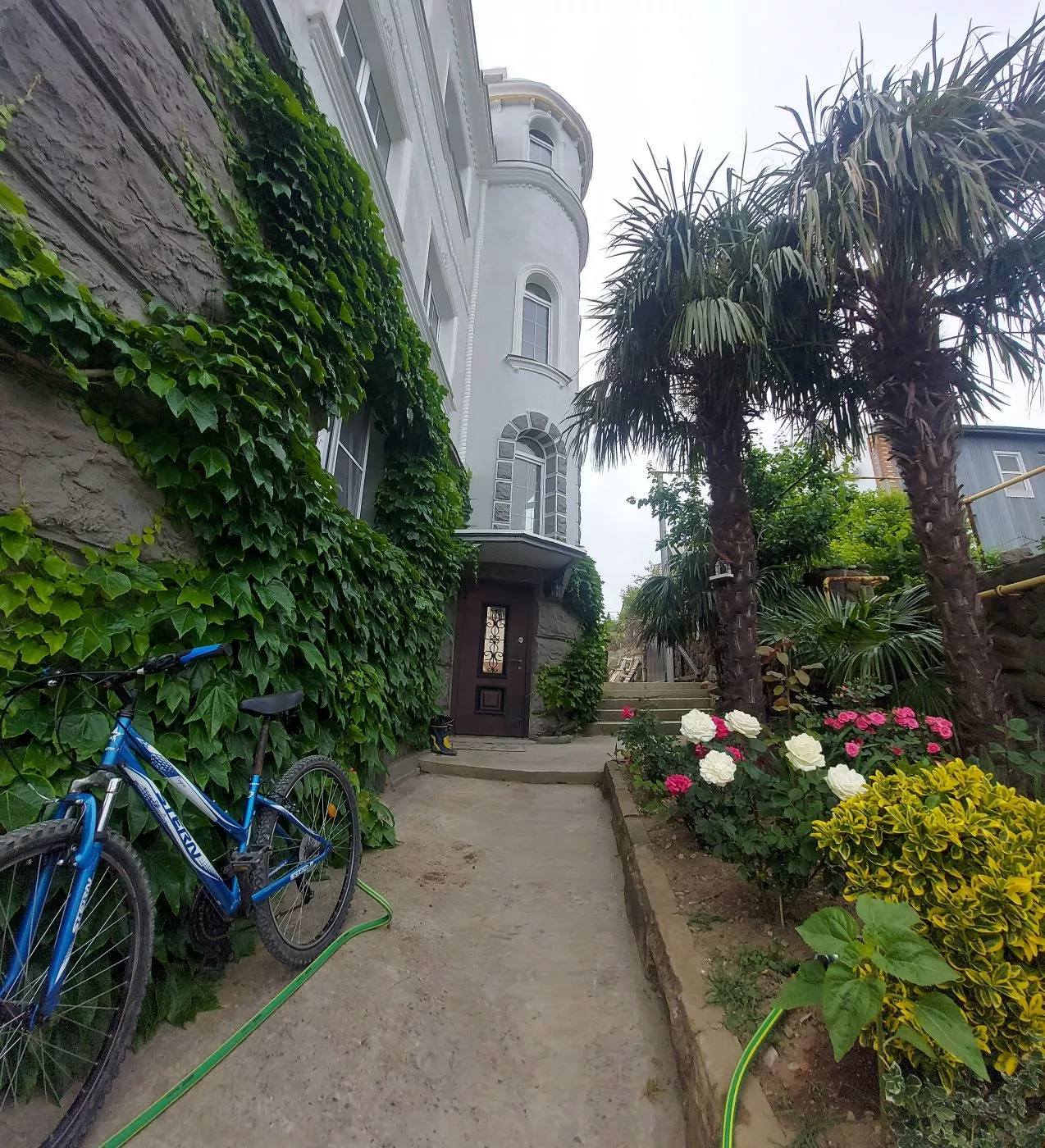 . Гостевой комплекс Ласточкино гнездо. Туапсе