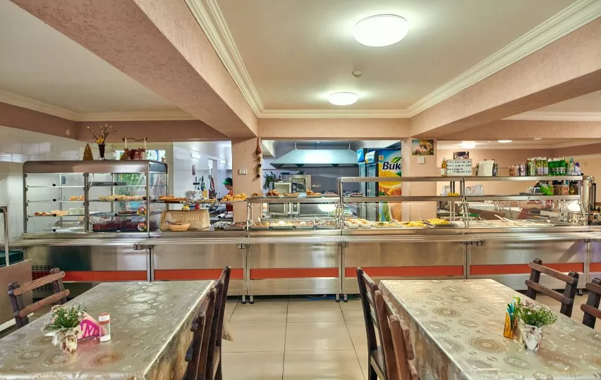 . Отель Глобус. Лоо . Отель Глобус. Лоо