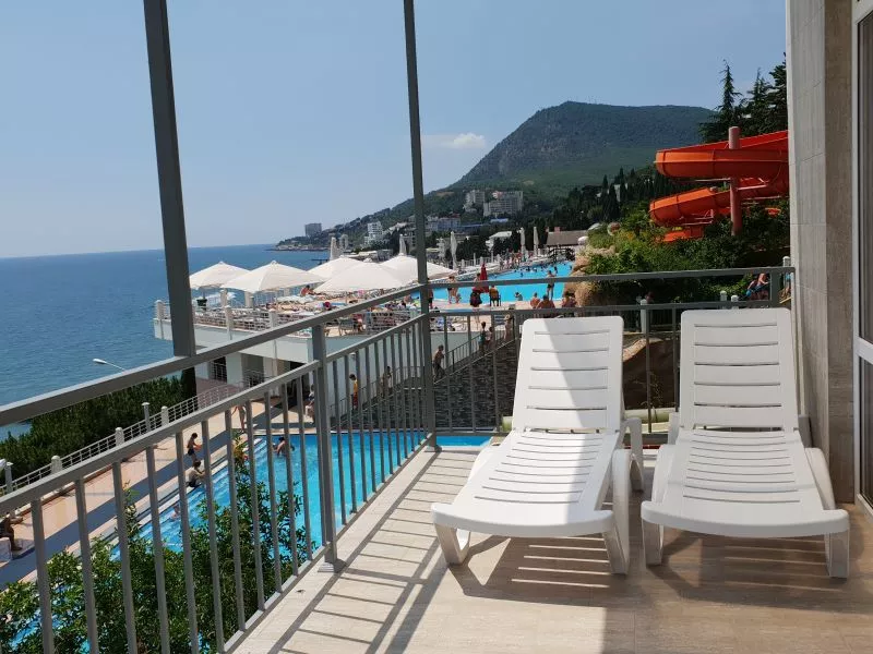 Двухкомнатный VIP № 55. Гостевой дом "Рай". Алушта