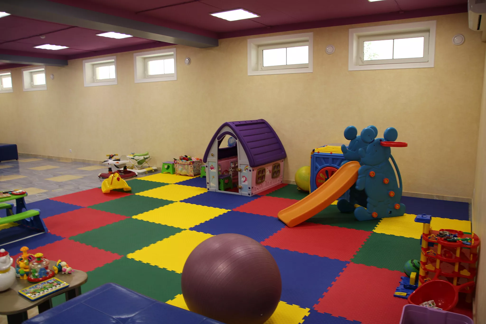 . Отель "РЕВЮ". Агой