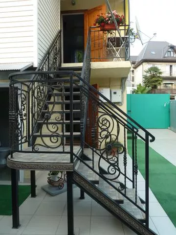 . Частный сектор << МАРГАРИТА >>. Лазаревское