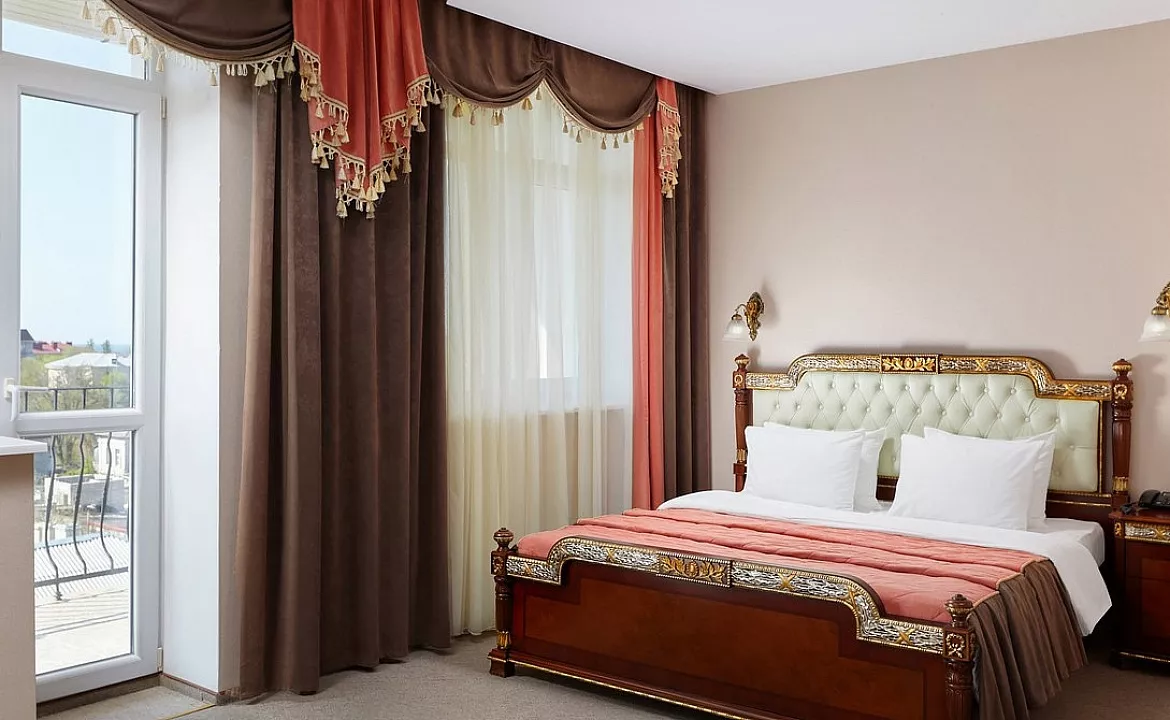 ПОЛУЛЮКС. Отель «TES-Hotel Resort & SPA». Евпатория