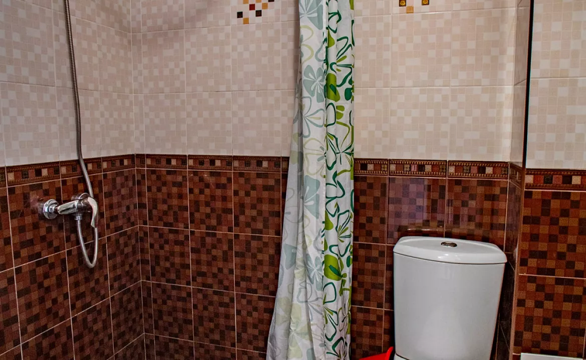 2-х местный полулюкс без балкона для 2 взрослых и 1 ребёнка. Отель "Калараш 17а". Лазаревское 2-х местный полулюкс без балкона для 2 взрослых и 1 ребёнка. Отель "Калараш 17а". Лазаревское