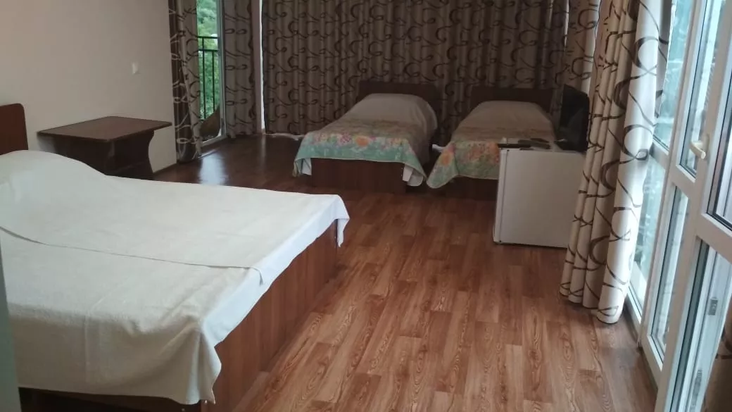 . Гостевой дом  "Лайм" . Новый Афон