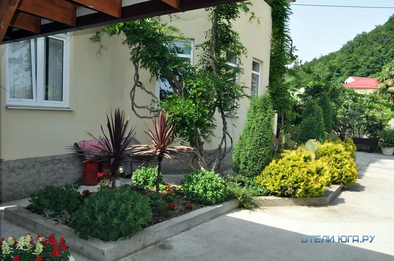 . Гостевой дом "Альмира". Лоо . Гостевой дом "Альмира". Лоо