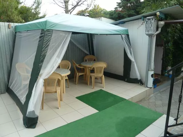 . Частный сектор << МАРГАРИТА >>. Лазаревское