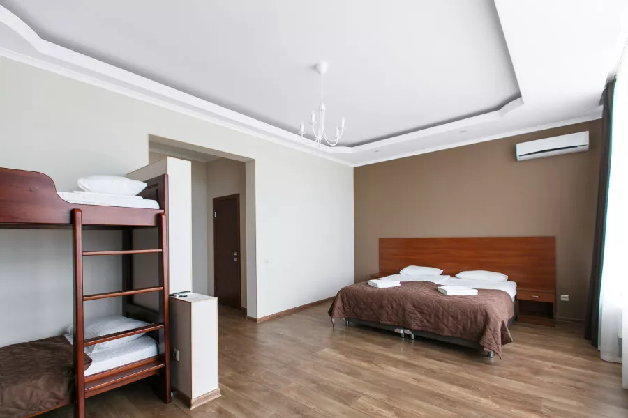 Семейный улучшенный. Гостиница "Пеликан". Сочи