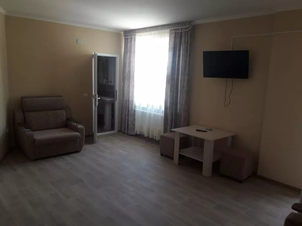 . Гостевой дом "Крымский путь". Голубицкая