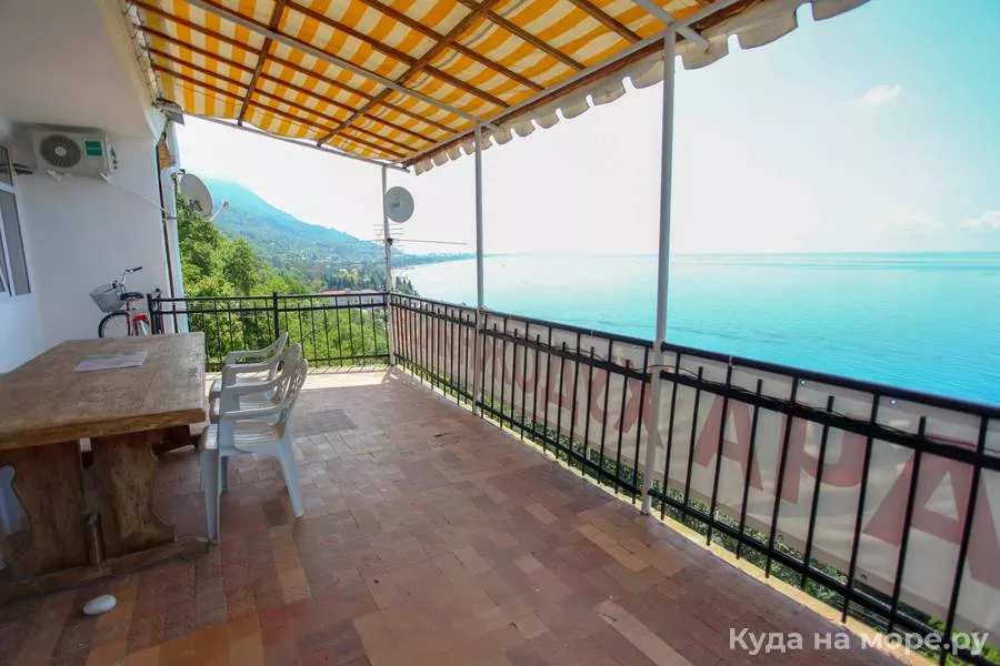 . Отель Дача художников. Гагра