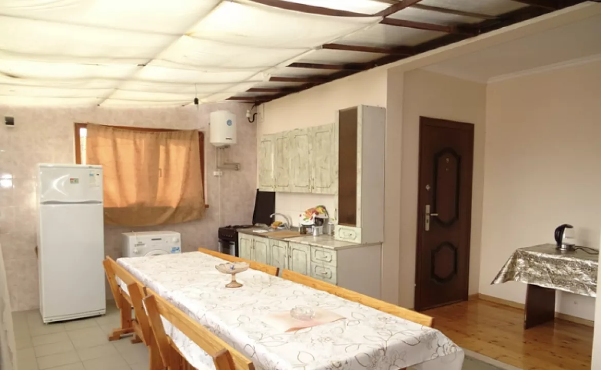 Трёхместный . Частный сектор Гостевой дом «Соломон». Сухум