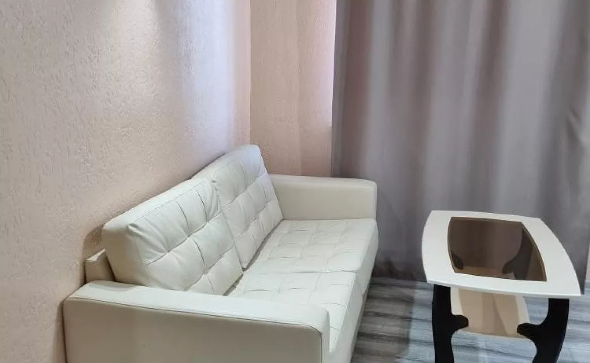 2х комнатная квартира . Квартира в многоквартирном доме Агрба 35 кв 84. Квартиры в Пицунде