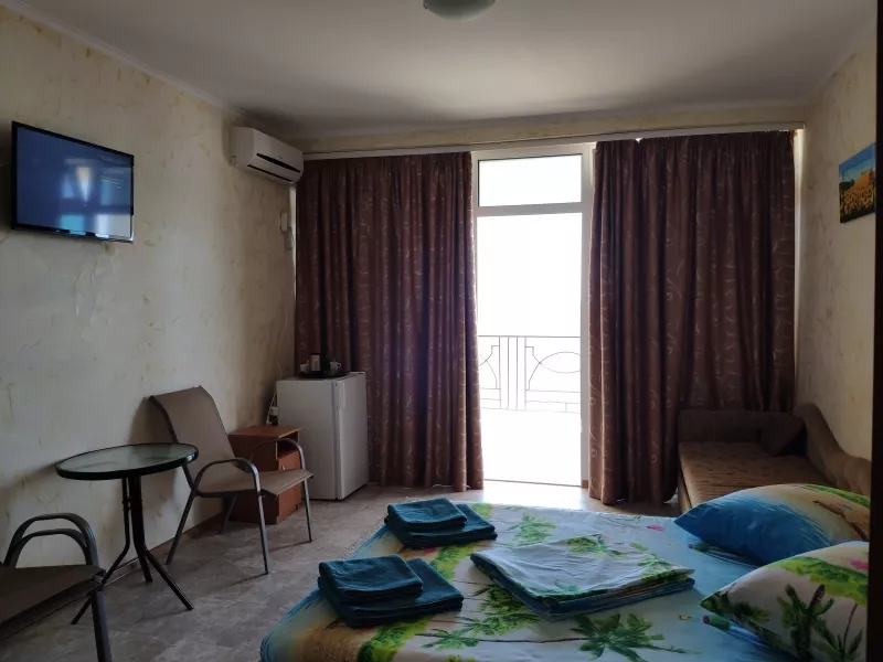 Делюкс, 4-х местный, однокомнатный. Гостевой дом Панорама. Малореченское