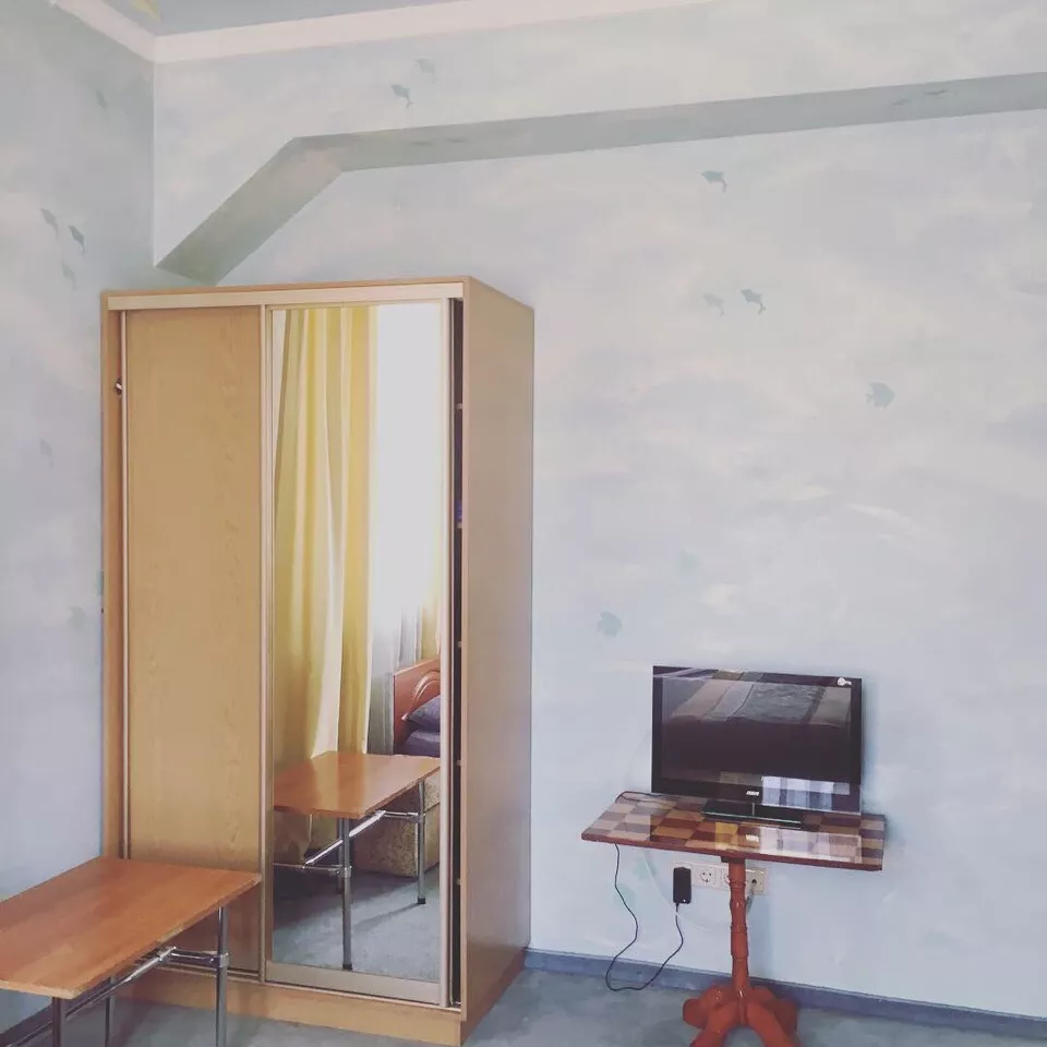 . Гостиница Фиджи. Ялта