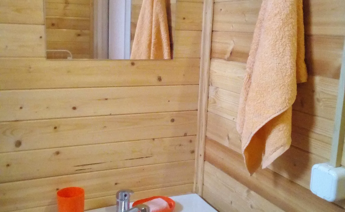 1/2 коттеджа. Коттедж "МОРСКОЙ БРИЗ". Голубицкая