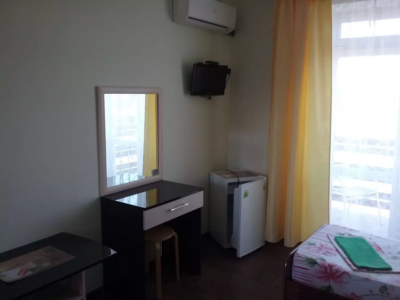 . Гостевой дом "Холидей". Кучугуры