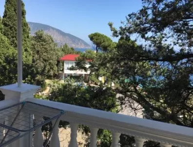 КОМНАТА №29, 4-Х МЕСТНОЕ ЖИЛЬЕ С КУХНЕЙ. Гостевой дом "Гурзуфские зори". Гурзуф