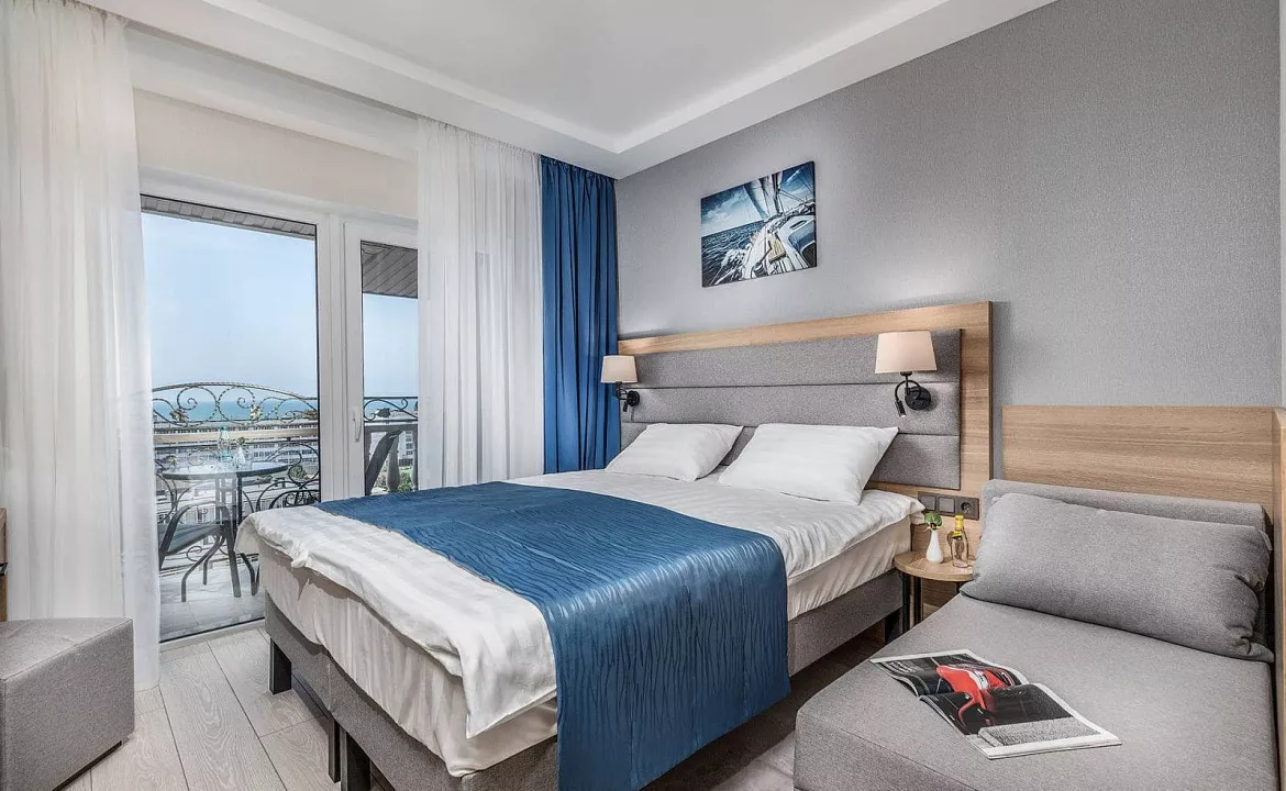 Стандарт с балконом. Бутик- отель "Репин" . Витязево