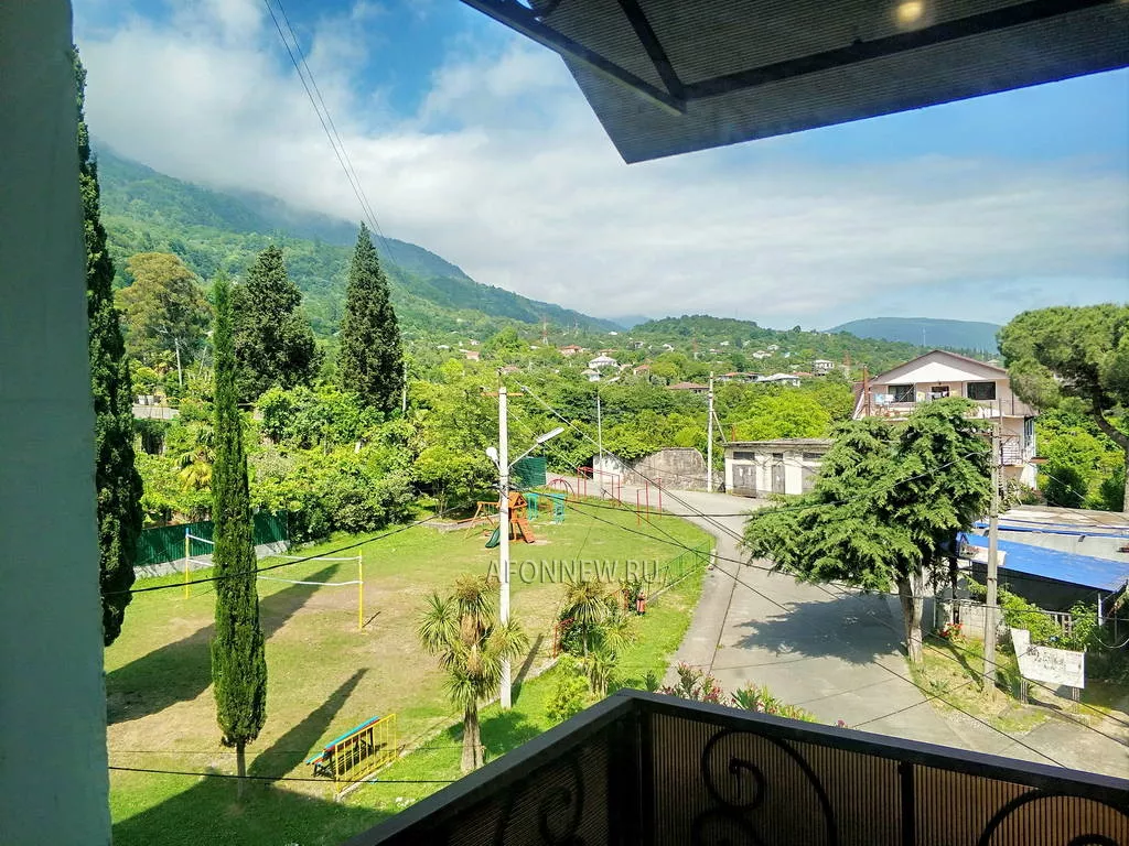 . Квартира в многоквартирном доме 2к квартира на ГосДаче в Новом Афоне. Море 5 мин    . Новый Афон