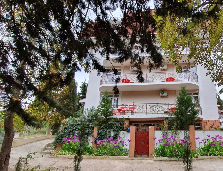 . Гостевой дом «Отель Людмила». Алушта . Гостевой дом «Отель Людмила». Алушта