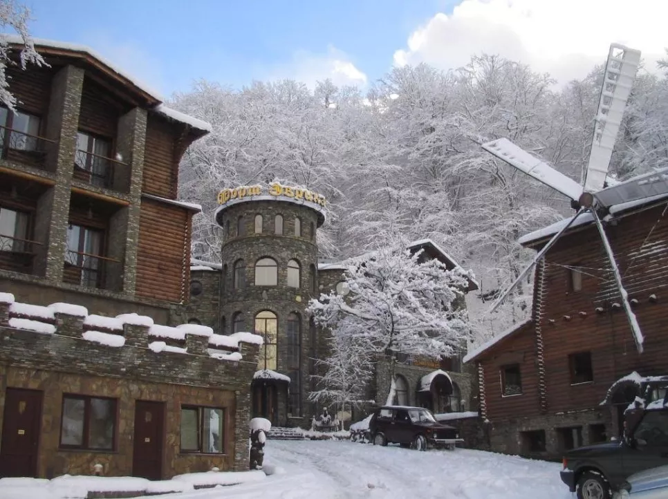 . Отель Отель Форт Эврика. Красная Поляна