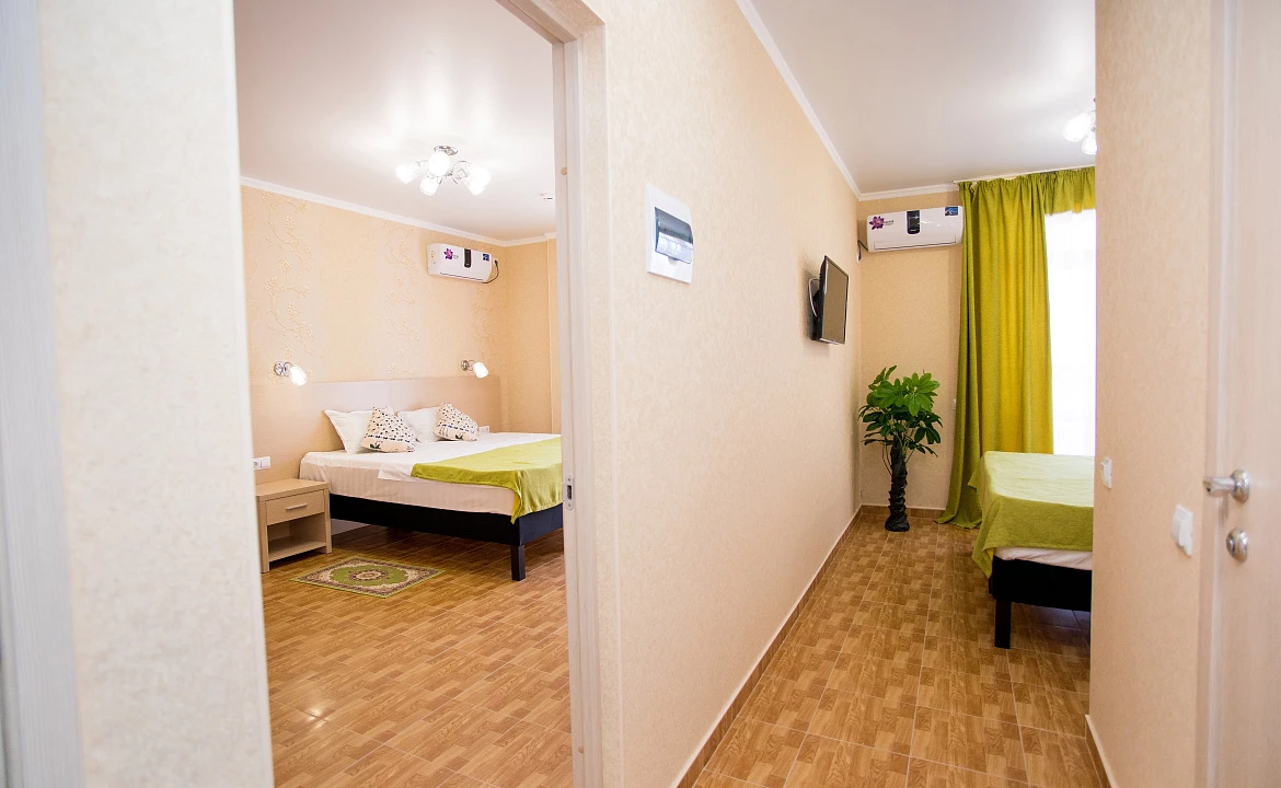 4-х местный «Семейный» с видом на море. Отель "Alfa Summer". Анапа