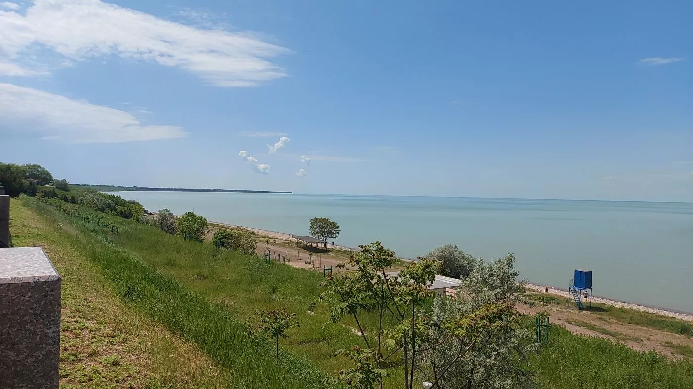 . Гостиница Александровский сад у моря . Ейск
