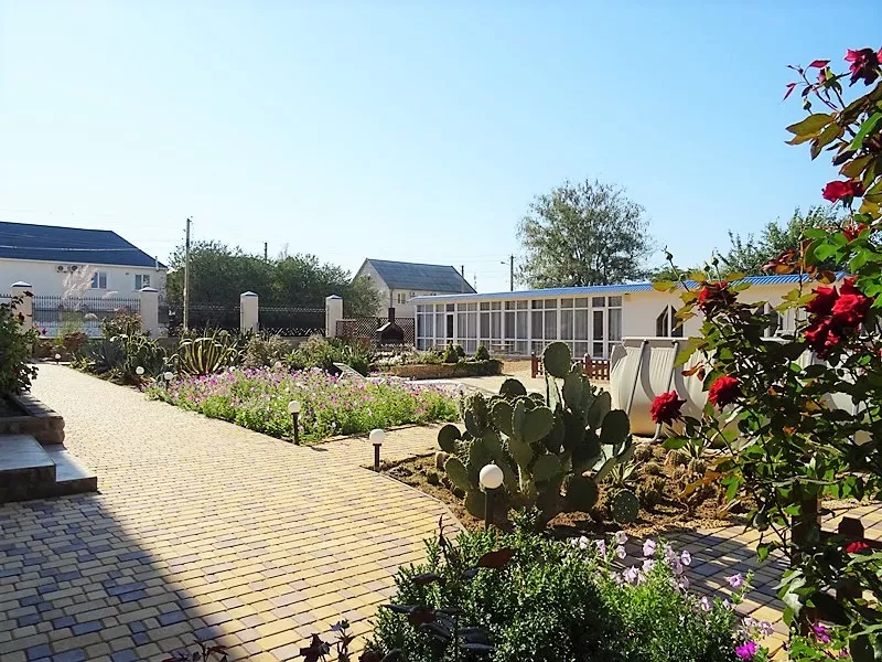 . Мини-отель “Gala Paradise”. Саки