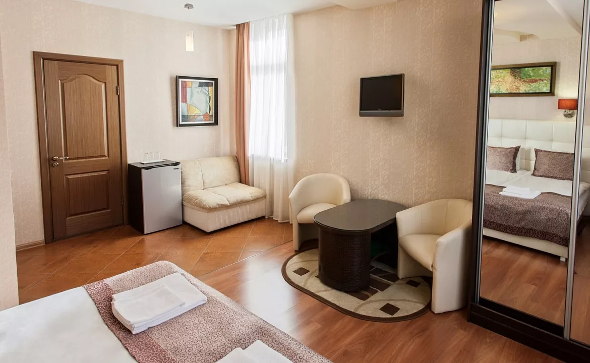 3-х местный стандарт. Отель "Гранд Флер". Форос