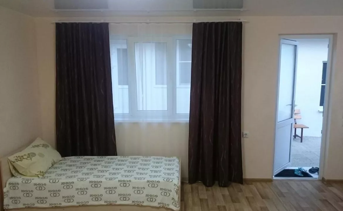 Стандартный четырехместный номер. Гостевой дом "На Изумрудной 45/1" . Лазаревское  Стандартный четырехместный номер. Гостевой дом "На Изумрудной 45/1" . Лазаревское