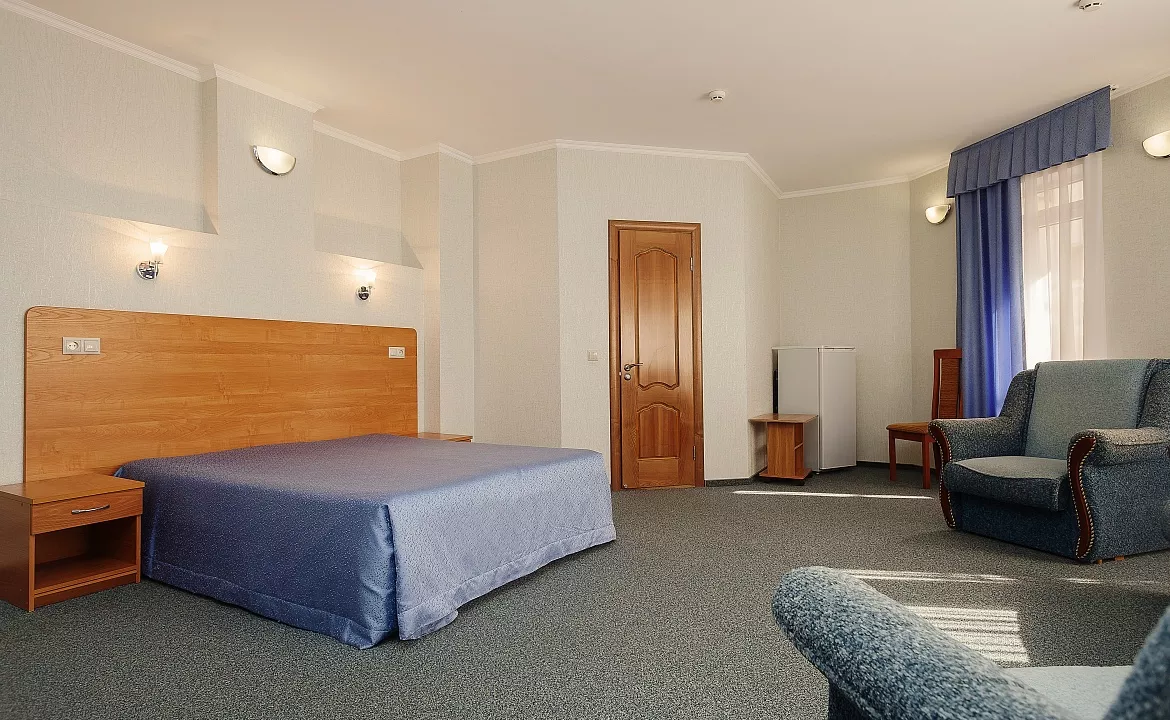 Семейный номер Deluxe . Гостевой дом Дом у Моря ЛАКИ. Геленджик Семейный номер Deluxe . Гостевой дом Дом у Моря ЛАКИ. Геленджик