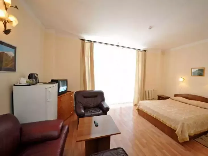 . Отель «Поворот». Эльбрус - гостиницы