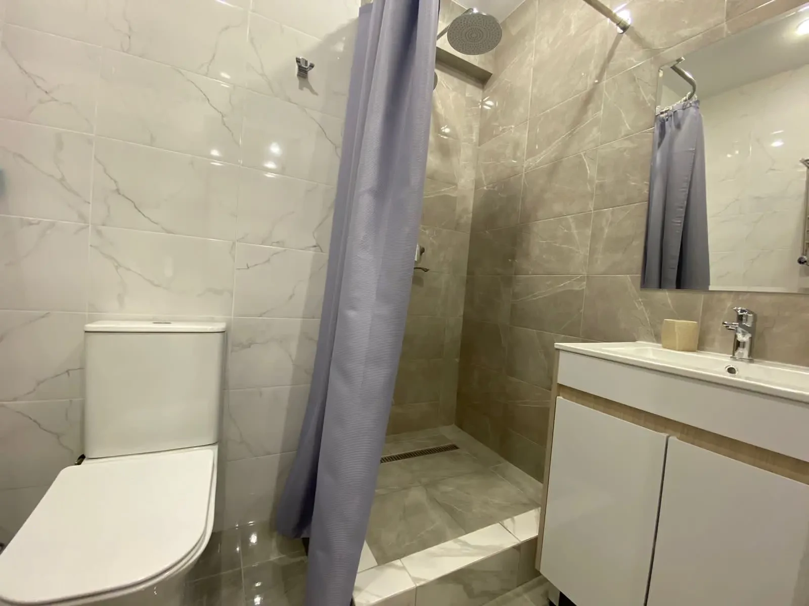 . Квартира в многоквартирном доме Апартаменты у моря с отдельной спальней. Дагомыс