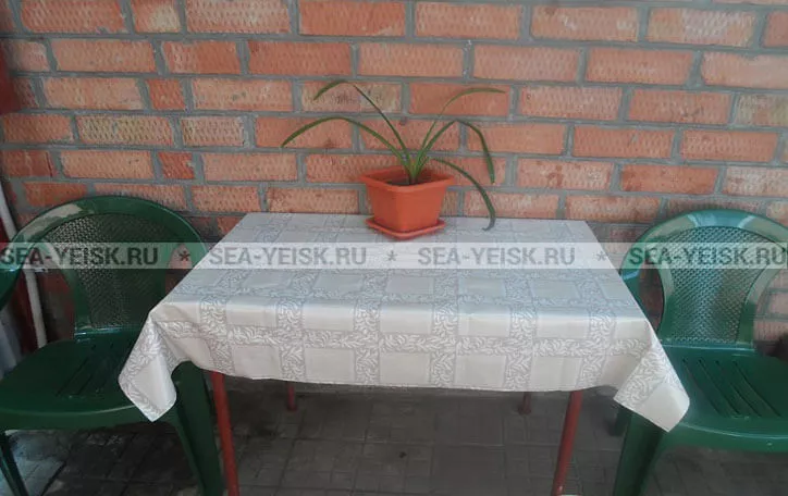 . Частный сектор "У Виктории". Ейск