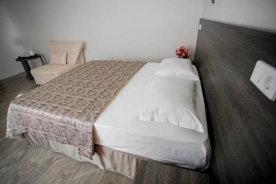 . Отель "LaV" . Анапа