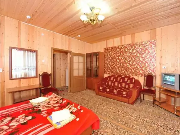 4-местный 2-комнатный. Отель «Адель». Домбай-гостиницы