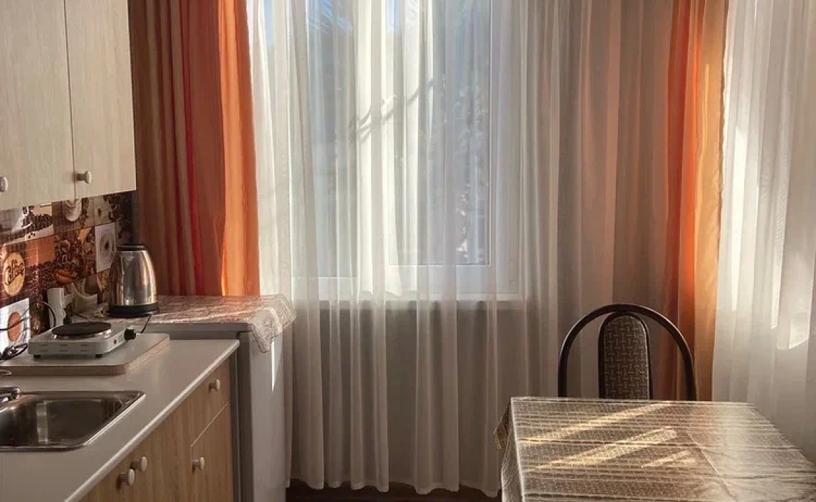 Однокомнатные апартаменты. Гостевой дом Река у Моря. Адлер