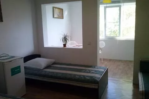 Домик-Студия с отдельным входом, с кухней и удобствами. Частный сектор На Армейской. Архипо-Осиповка