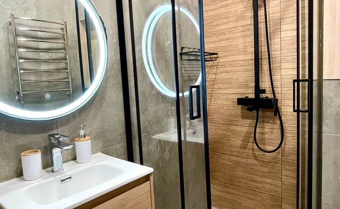 Апартаменты Red Glade. Квартира в многоквартирном доме Двухуровневая студия. Красная Поляна