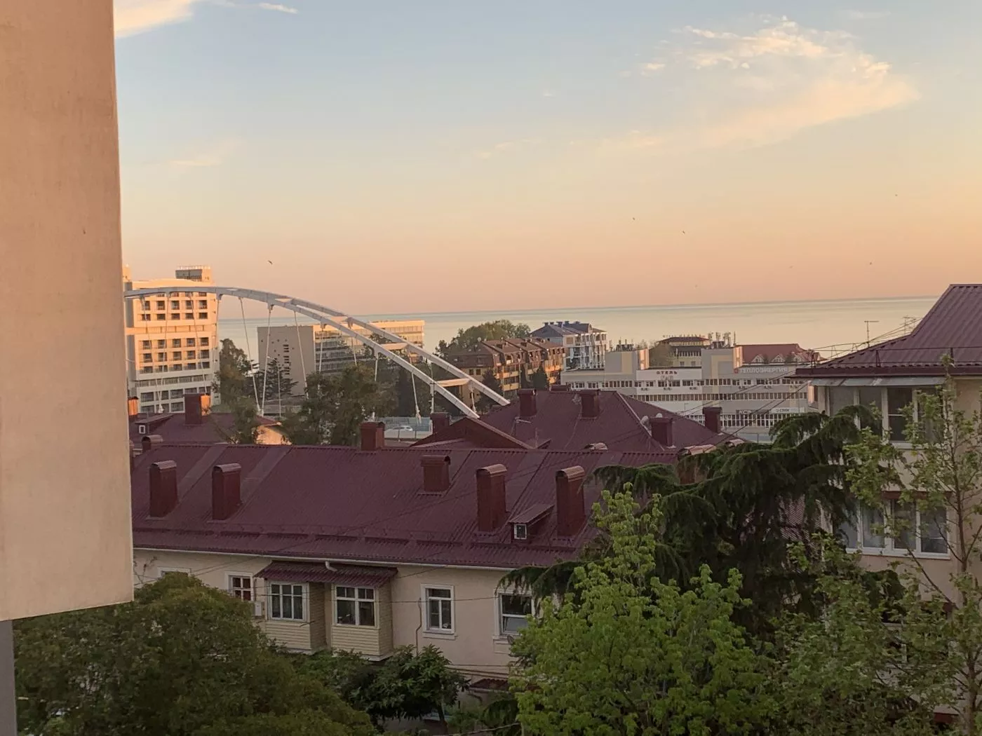 . Квартира в многоквартирном доме Кирпичная 2/3. Адлер